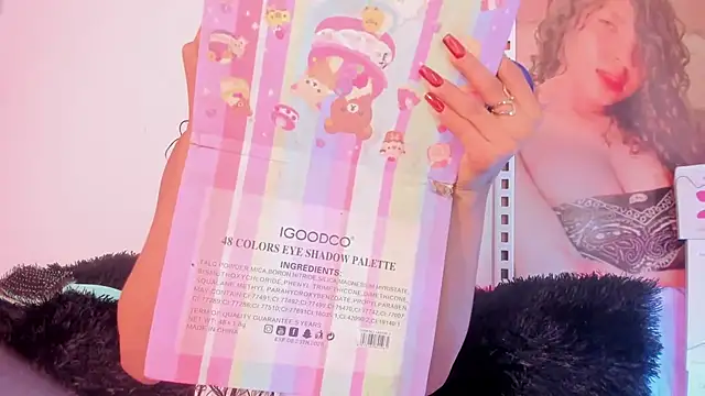 MiaKirshner online show from 09.23.25