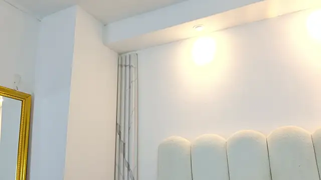 Juliabadlee online show from 02.13.26