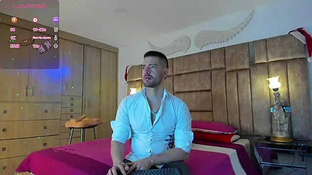 Snapshot of petterwilly1 chatting on 12.16.24 petterwilly1 online show from 12.16.24