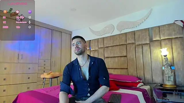 Snapshot of petterwilly1 chatting on 12.21.24 petterwilly1 online show from 12.21.24