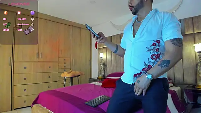 Snapshot of petterwilly1 chatting on 12.21.24 petterwilly1 online show from 12.21.24