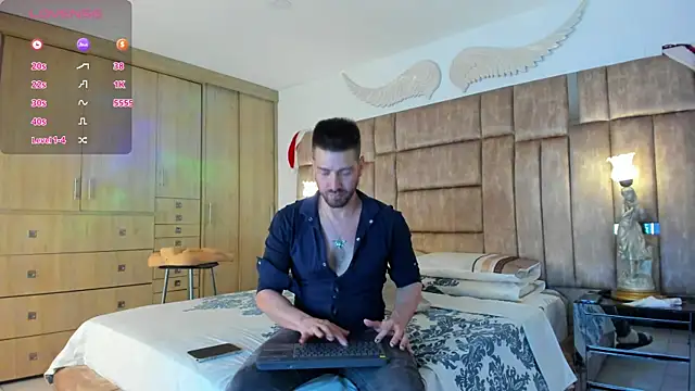 Snapshot of petterwilly1 chatting on 01.11.25 petterwilly1 online show from 01.11.25