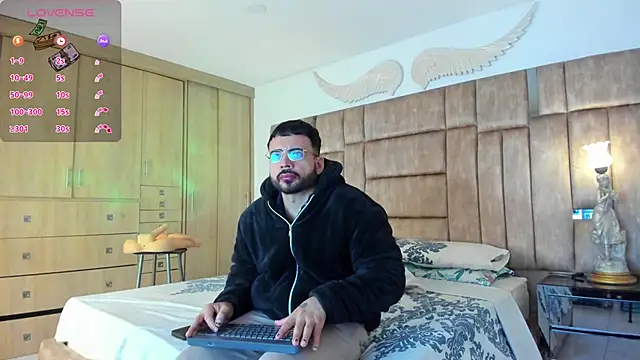 Snapshot of petterwilly1 chatting on 03.07.25 petterwilly1 online show from 03.07.25