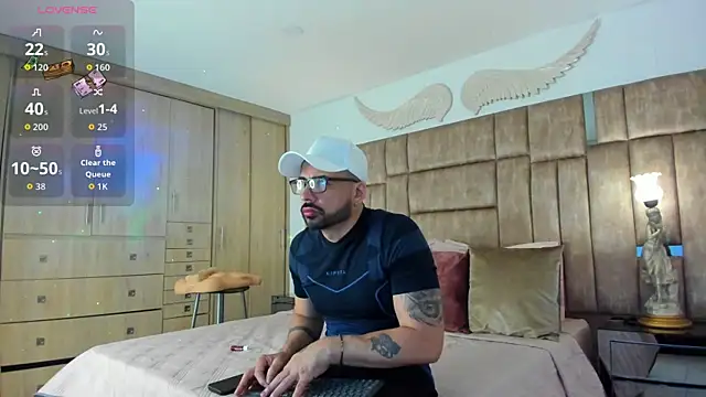 Snapshot of petterwilly1 chatting on 10.02.25 petterwilly1 online show from 10.02.25