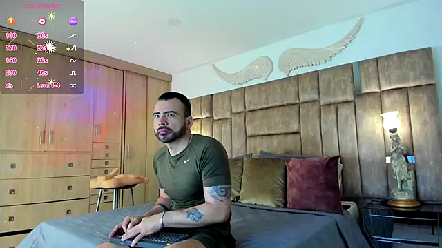 Snapshot of petterwilly1 chatting on 10.17.25 petterwilly1 online show from 10.17.25