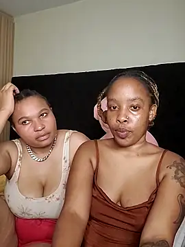 R-thequeen online show from 04.17.26