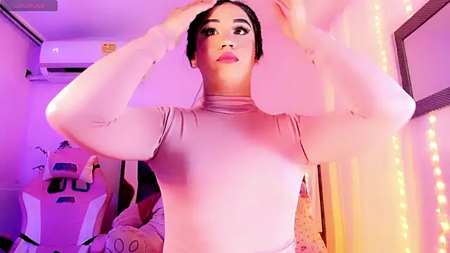 ShantalGirs online show from 09.28.25