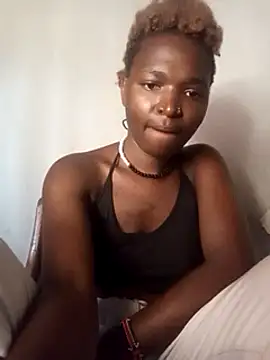 Snapshot of petite_12 chatting on 02.22.25 petite 12 online show from 02.22.25