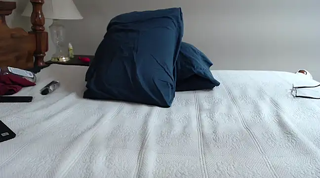 Snapshot of JaySloan chatting on 12.11.24 JaySloan online show from 12.11.24