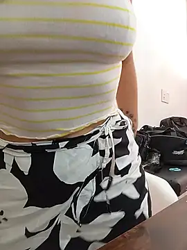 XGabrielaXX online show from 12.17.25