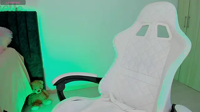 Snapshot of liaqueen610 chatting on 02.09.25 liaqueen610 online show from 02.09.25