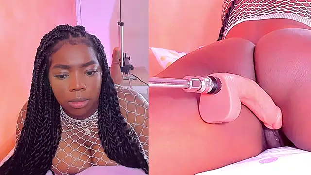 zoeethompson cm online show from 04.11.26