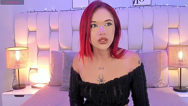 SkinnyFoxy online show from 12.13.25