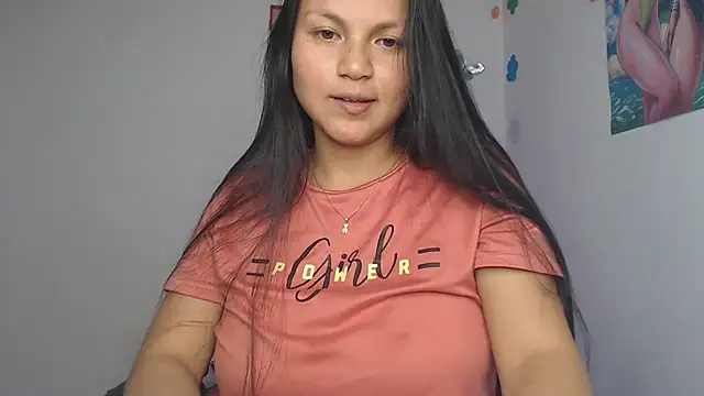 Snapshot of Zafiroweb09 chatting on 12.29.24 Zafiroweb09 online show from 12.29.24