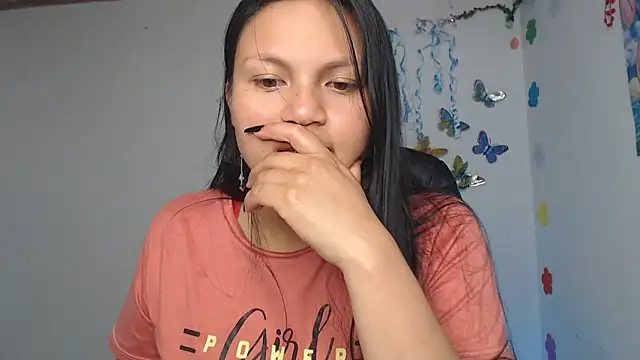 Snapshot of Zafiroweb09 chatting on 12.29.24 Zafiroweb09 online show from 12.29.24