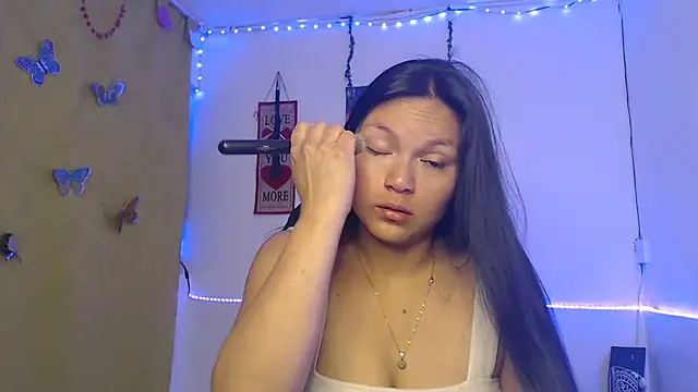 Snapshot of Zafiroweb09 chatting on 03.22.25 Zafiroweb09 online show from 03.22.25