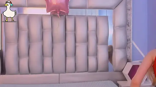 sophia ny online show from 11.08.25