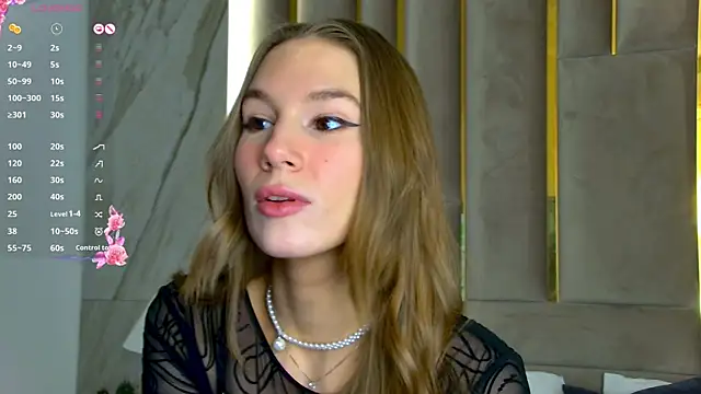 Snapshot of LeslieMines chatting on 01.24.25 LeslieMines online show from 01.24.25