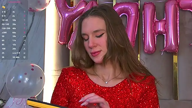 Snapshot of LeslieMines chatting on 02.10.25 LeslieMines online show from 02.10.25