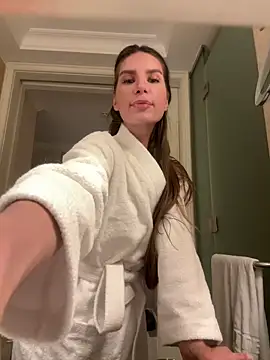 Snapshot of WildOrchid chatting on 03.05.25 WildOrchid online show from 03.05.25