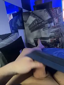 Snapshot of MatthewEmme chatting on 02.11.26 MatthewEmme online show from 02.11.26