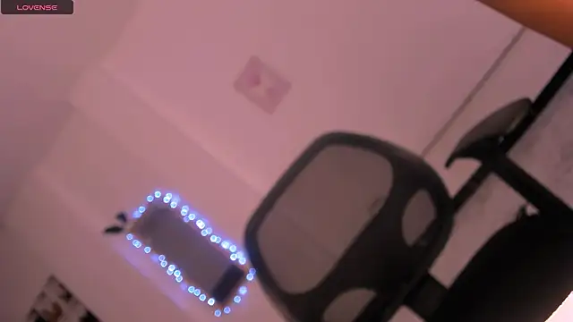 Snapshot of dulcemariacams chatting on 02.22.26 dulcemariacams online show from 02.22.26