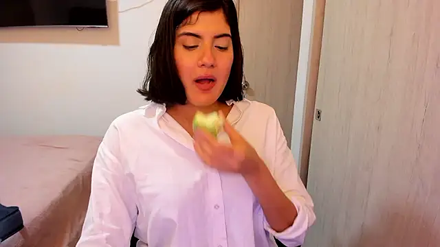 misstoya online show from 03.12.26