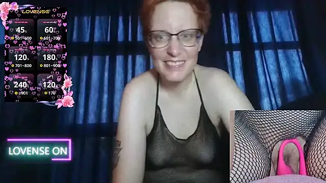 Snapshot of PernillaGirl chatting on 08.09.26 PernillaGirl online show from 08.09.26