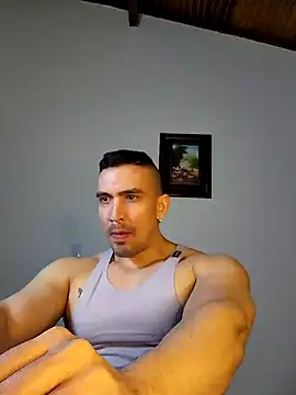 Snapshot of jhay-crux chatting on 12.08.24 jhay-crux online show from 12.08.24