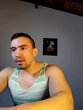 Snapshot of jhay-crux chatting on 12.29.24 jhay-crux online show from 12.29.24