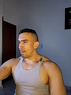 Snapshot of jhay-crux chatting on 03.04.25 jhay-crux online show from 03.04.25