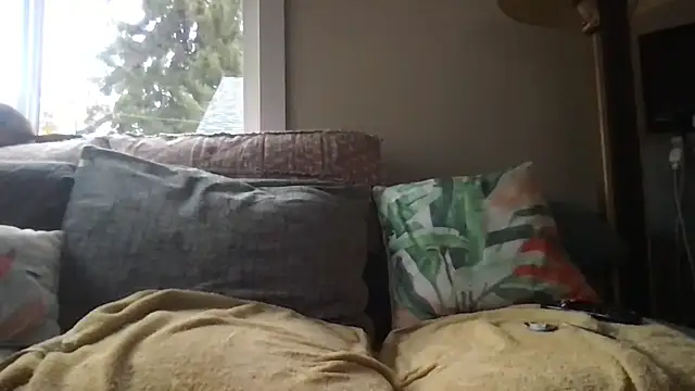 cliveokanagan24 online show from 10.31.25