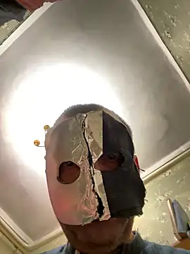 Snapshot of Ariel_Ari chatting on 02.24.25 Ariel Ari online show from 02.24.25