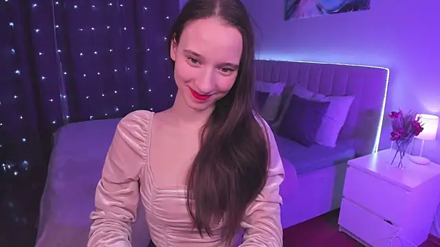 Snapshot of StaceySunny chatting on 02.16.25 StaceySunny online show from 02.16.25