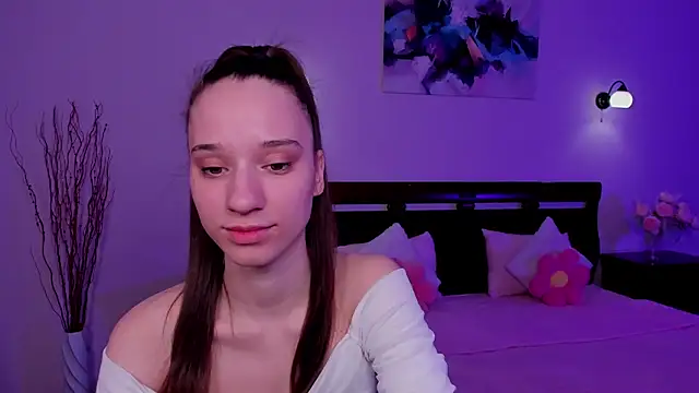 Snapshot of StaceySunny chatting on 02.28.26 StaceySunny online show from 02.28.26