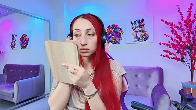 Snapshot of Vermelha_Gremory_ chatting on 02.13.25 Vermelha Gremory  online show from 02.13.25