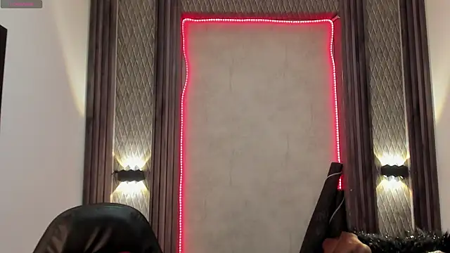 selene red  online show from 01.24.25