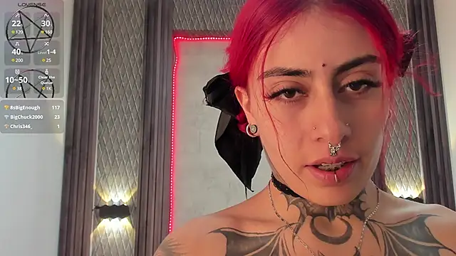 selene red  online show from 01.31.25