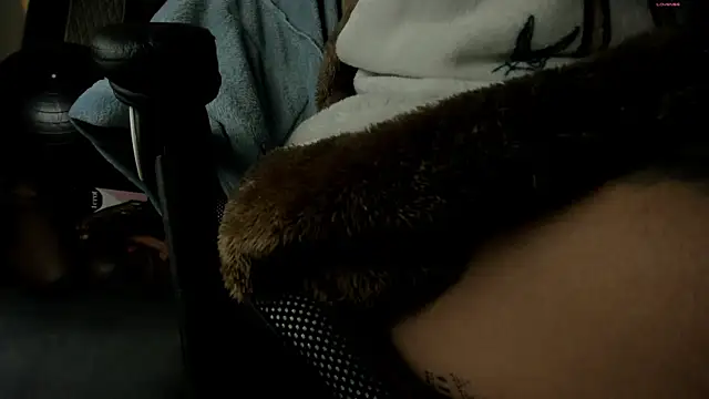 selene red  online show from 10.22.25