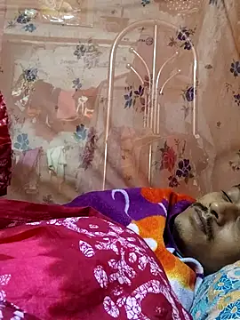 Snapshot of DARK_WINE_ chatting on 11.16.25 DARK WINE online show from 11.16.25