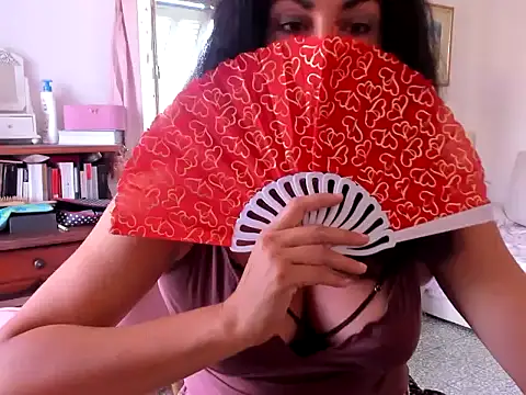 Snapshot of Evademarville chatting on 07.23.26 Evademarville online show from 07.23.26