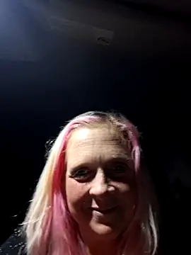 chubby british blonde uk online show from 02.08.26