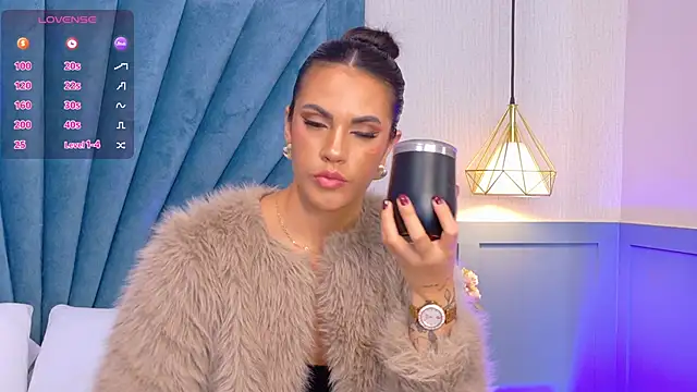 Camille Torres online show from 02.26.25