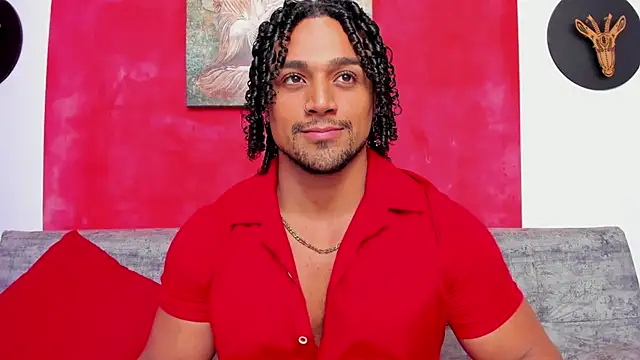 Snapshot of MikeEstevess chatting on 12.28.24 MikeEstevess online show from 12.28.24