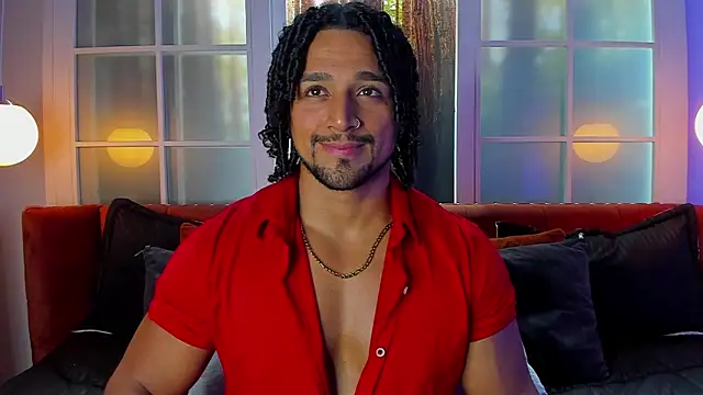 Snapshot of MikeEstevess chatting on 02.22.25 MikeEstevess online show from 02.22.25