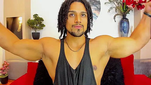 Snapshot of MikeEstevess chatting on 02.24.25 MikeEstevess online show from 02.24.25