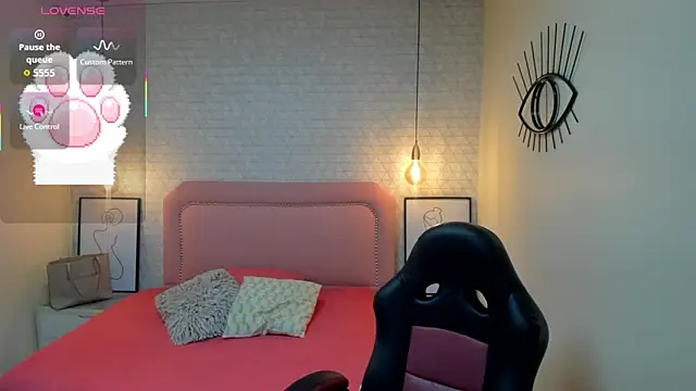 Kittytimberlake online show from 11.25.25