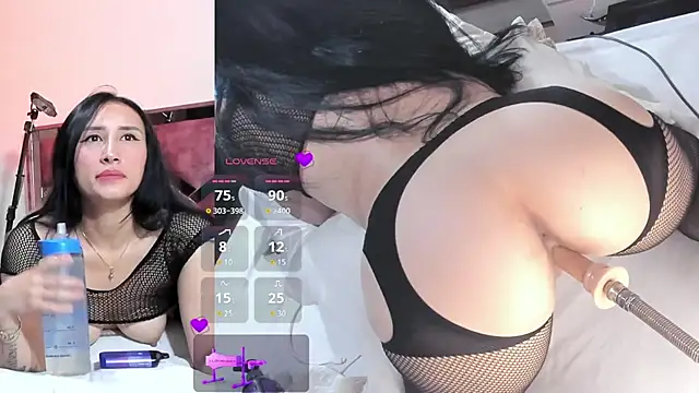 lili moonn online show from 10.02.25