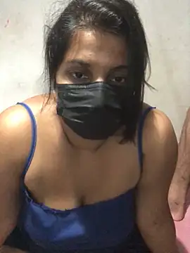 NOORA-GIRL online show from 03.11.25