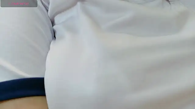 Snapshot of momochan88 chatting on 09.18.25 momochan88 online show from 09.18.25